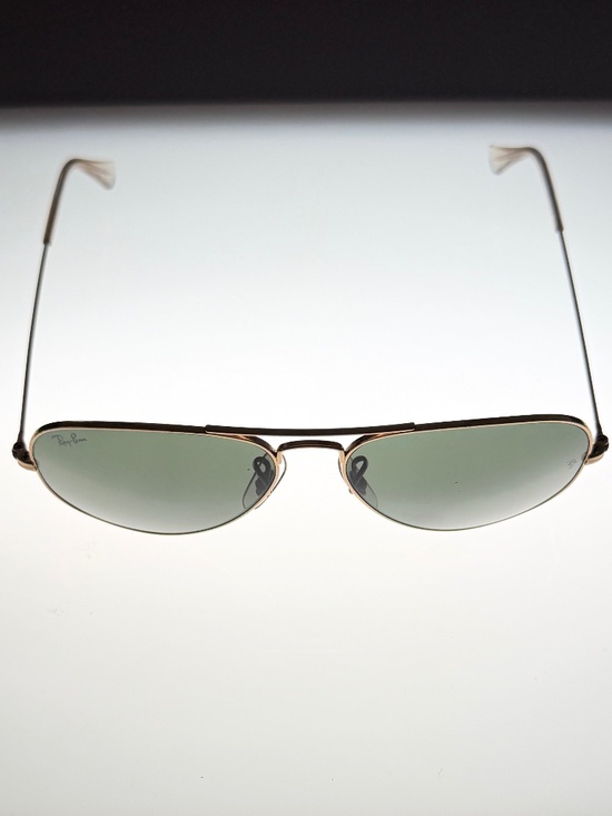 Ray-Ban~Aviator Classic~RB3025~Gold Frame:Green Lenses~Size 55-14 main image 6